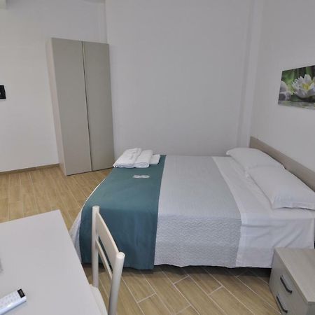 Il Giardino Nascosto Bed & Breakfast Portopalo Di Capo Passero Екстериор снимка