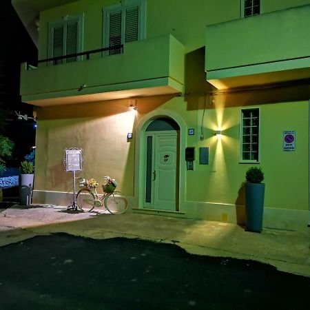Il Giardino Nascosto Bed & Breakfast Portopalo Di Capo Passero Екстериор снимка