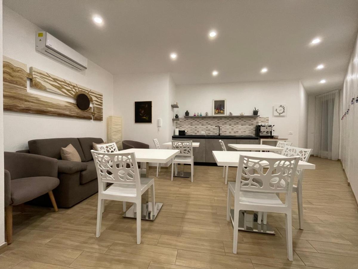 Il Giardino Nascosto Bed & Breakfast Portopalo Di Capo Passero Екстериор снимка