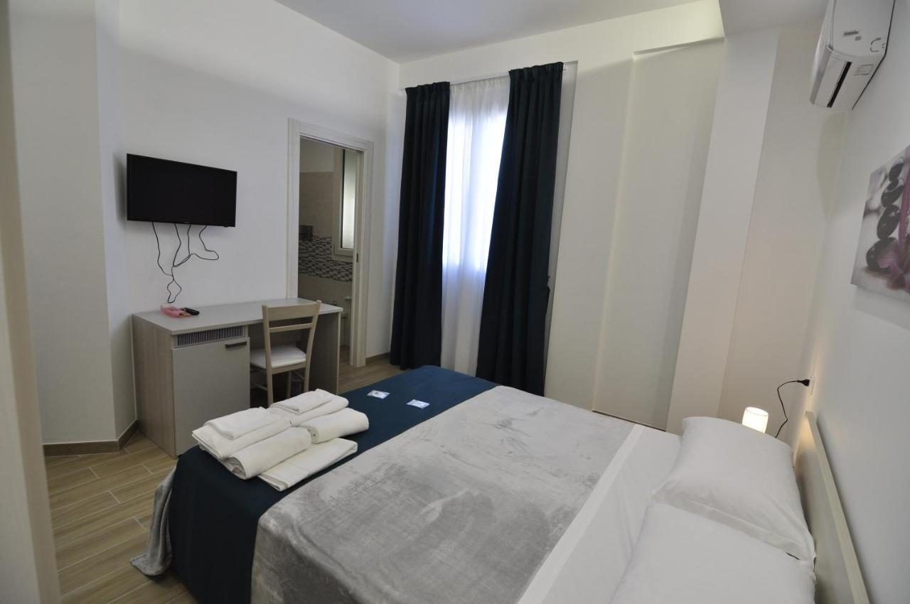 Il Giardino Nascosto Bed & Breakfast Portopalo Di Capo Passero Екстериор снимка