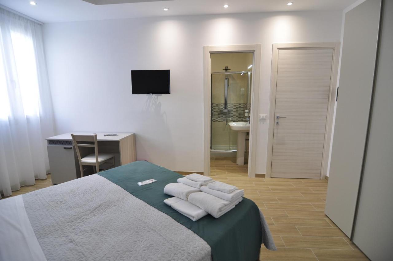 Il Giardino Nascosto Bed & Breakfast Portopalo Di Capo Passero Екстериор снимка